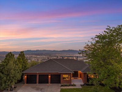 1038 E Northbonneville Dr