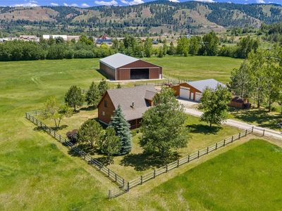 561 Camas Creek Loop