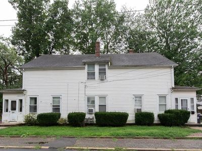 14-16 S Larchmont St