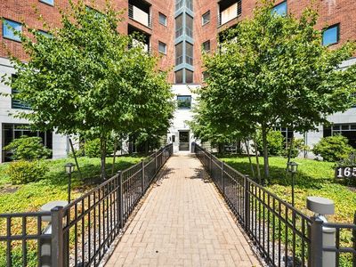 165 Cottage St APT 701