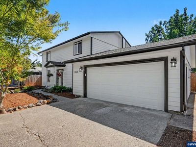 860 Ironwood Dr SE