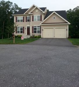 287 Lackawanna Ln