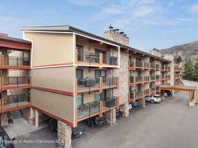 30 Anderson Ln Suite 826