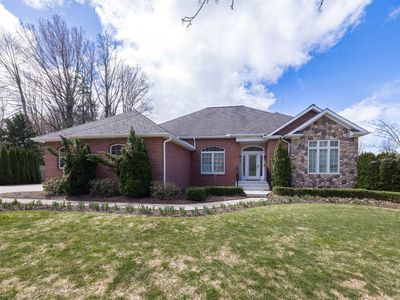 3500 Tanager Dr