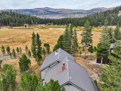 50977 Wintergreen Way