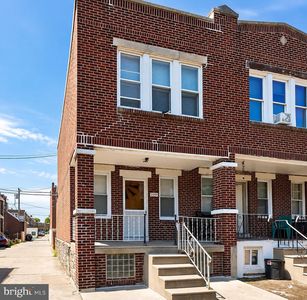 2094 Carver St