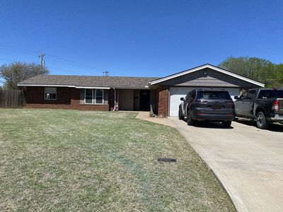 Property at 1319 Sooner Dr, Fairview, OK