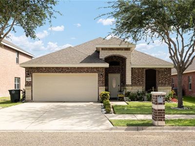 3704 Oriole Dr