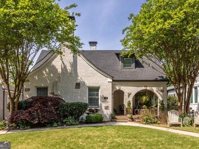 450 Claire Dr