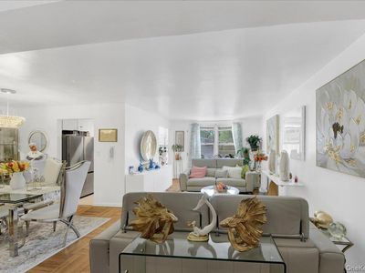 3512 Oxford Avenue #1C