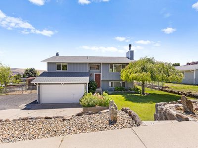 210 W Goodlander Rd