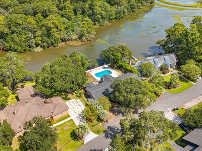 33 Town Creek Dr