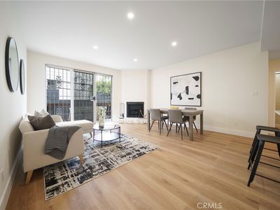 104 S Hayworth Ave APT 204