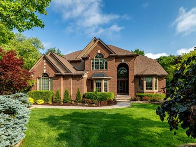 2141 Autumn Hill Dr