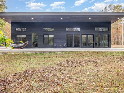180 Meadowbrook Dr