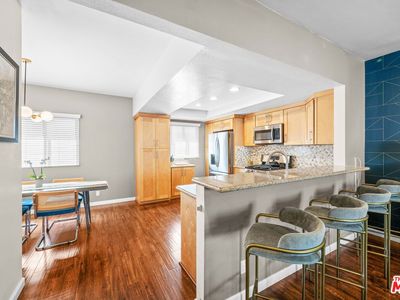 8164 Manitoba St UNIT 4