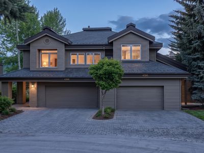 4396 Fairway Nine Dr #10