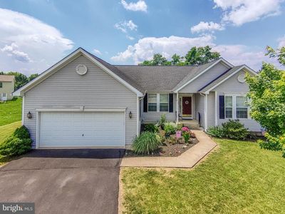 109 Pierce Arrow Way