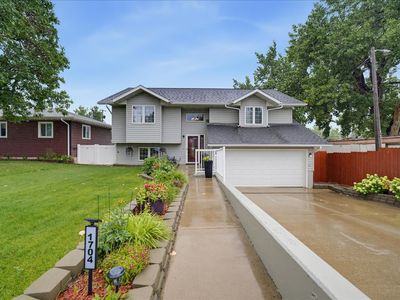 1704 19th Ave S