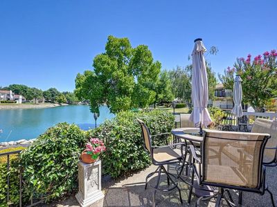 7004 Colina Ln