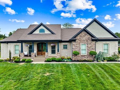 673 Marthas Ct