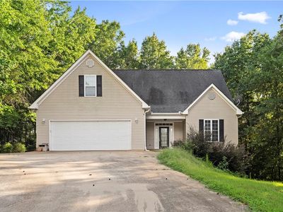 56 Edgar Dr