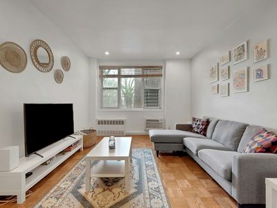 2390 Palisade Ave APT 1G