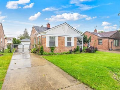 Property at 8216 N Caldwell Ave, Niles, IL
