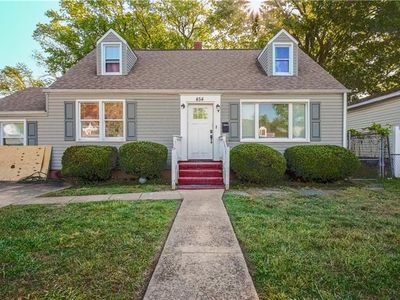 454 Algonquin Rd