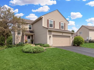 1211 N Lancaster Cir