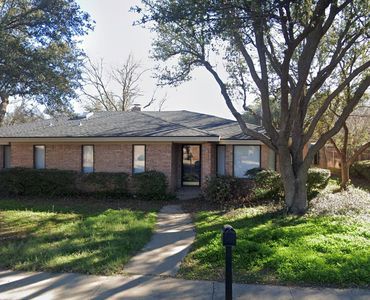 2907 Emerson Pl