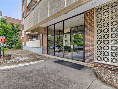 9242 Gross Point Rd APT 107