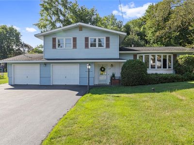 203 Oakridge Dr