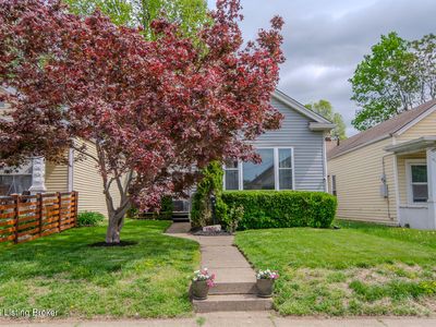 1009 Charles St
