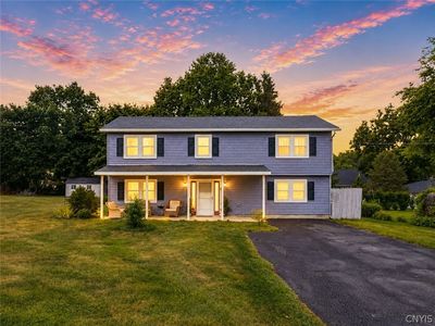 4 Comstock Rd