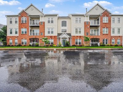 3 Brook Farm Ct Unit 3M