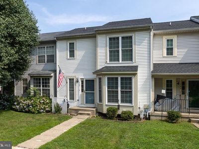 738 Farnham Pl