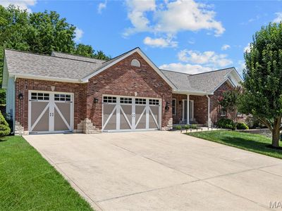 945 Huntington Chase