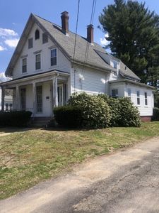61 Maple Ave