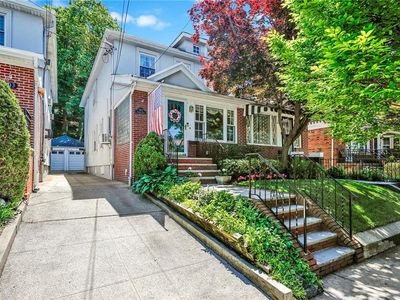 7607 Colonial Rd
