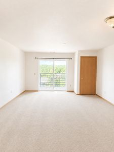 102 Prairie Heights Dr