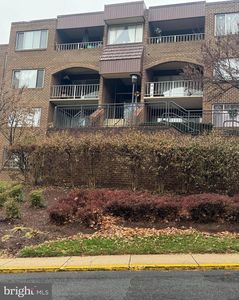 422 Girard St APT 136