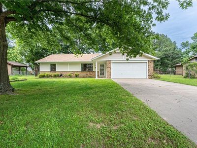 202 Eames Ave