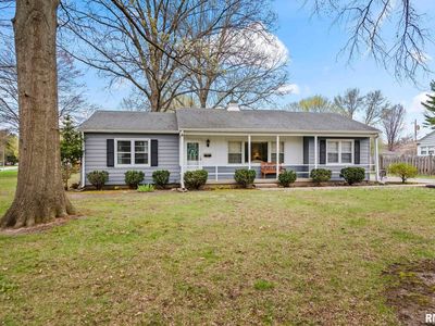 146 Circle Dr