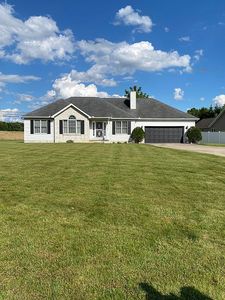 1033 Colonial Dr