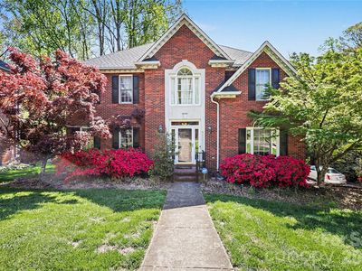 5005 Mayberry Ln