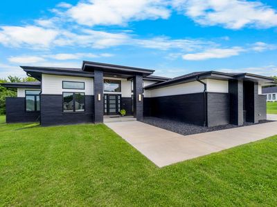 W256S6582 Pheasant DRIVE