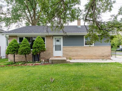 2631 W Greenwood Ave