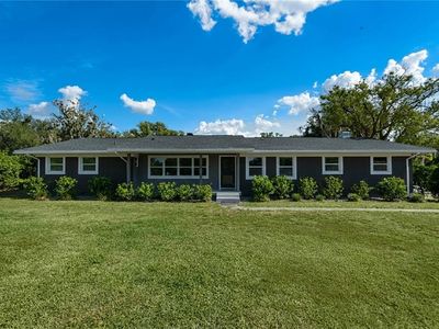 511 Lake Miriam Dr