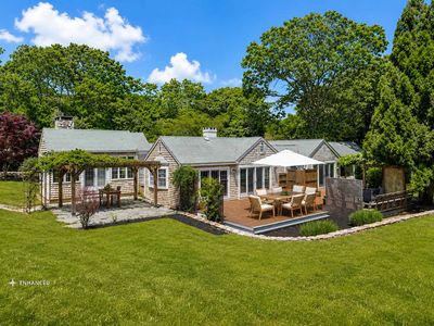 17 Oakdale Dr